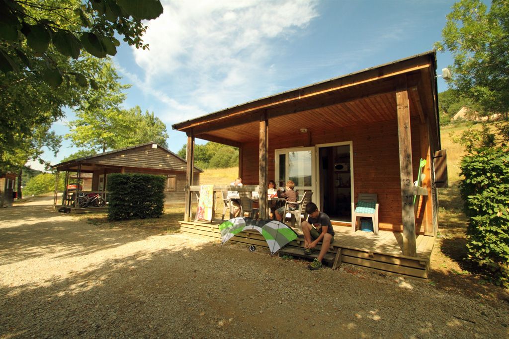 Camping Du Lac Du Causse LISSAC SUR COUZE