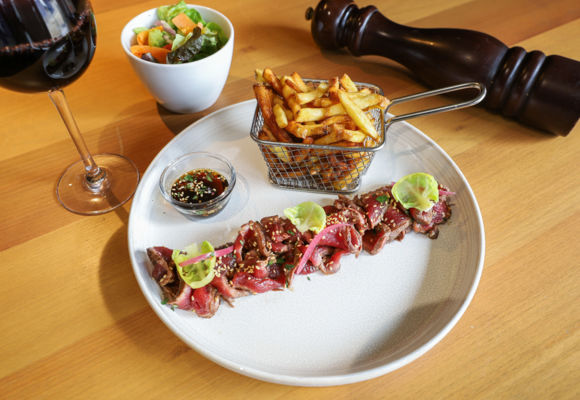 Tartare de boeuf frites