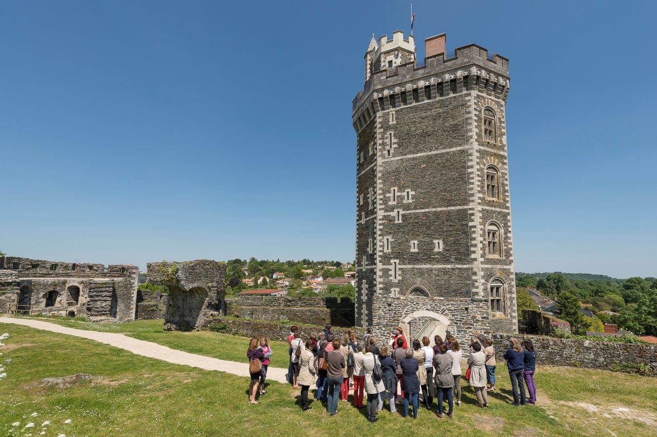 Visite guidée costumée au Château médiéval d'Oudon - Journées Européennes du Patrimoine