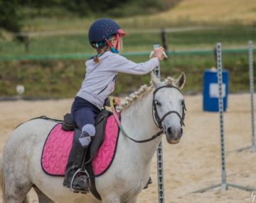 Ménaz équitation