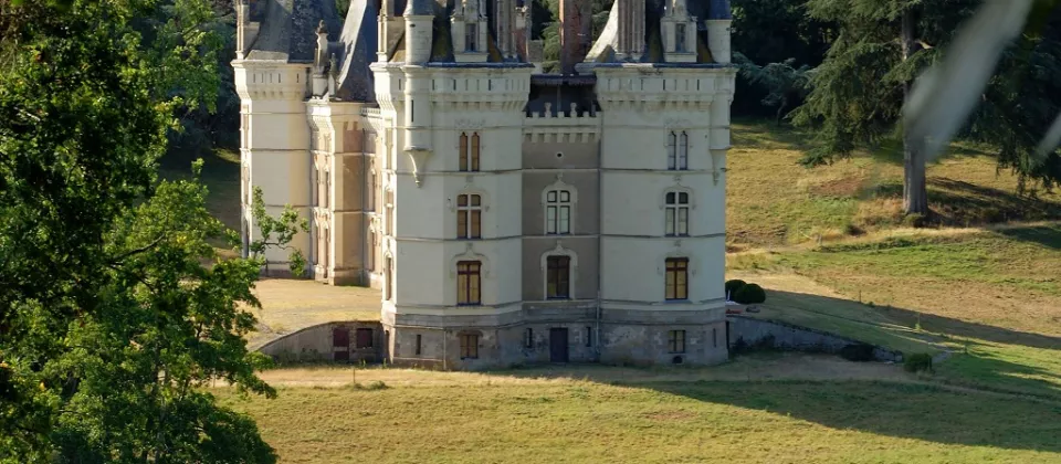 chateau-chanzeaux-patrimoine-cea-osezmauges-anjou-©MS - © ôsezMauges 