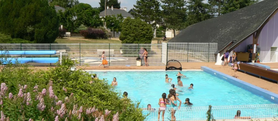 piscine-2-chateauneuf-49-loi - ©Mairie de Châteauneuf/Sarthe