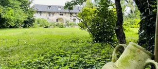 Bâtisse vue du parc_1