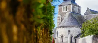 https://reservation.destination-angers.com/medias/images/prestataires/2936016-eglise_savennieres_2238127.jpg_1