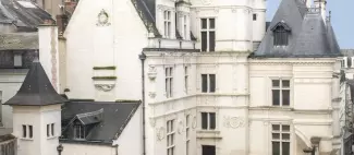 https://reservation.destination-angers.com/medias/images/prestataires/2964783-pince_museesangers_d_riou_2020_2135235.jpg_1