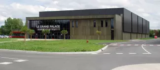 Vue extérieure cinéma - Cinéma Le Grand Palace_1