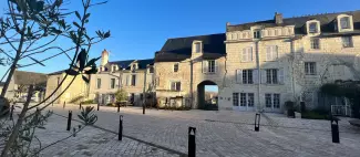 Gîte Palais du Sénéchal à Montsoreau - Façade extérieure_1
