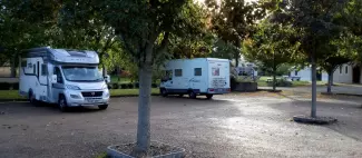 airecampingcarcharce-brissacloireaubance-49-2