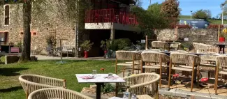 guinguette-au-moulin-drapras-restauration-extérieur-chemillé