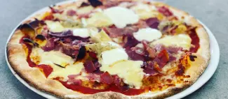 pizza cook