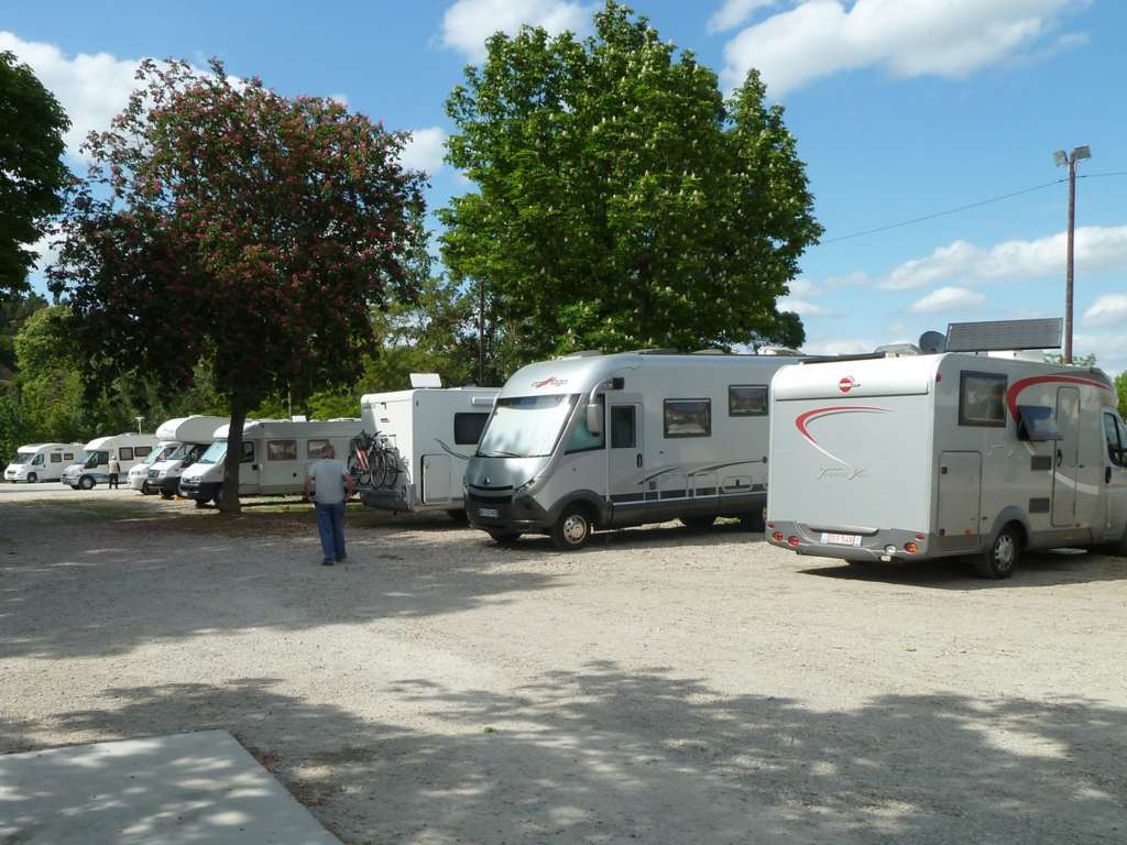 AIRE-CAMPING-CARS-LIMOUX
