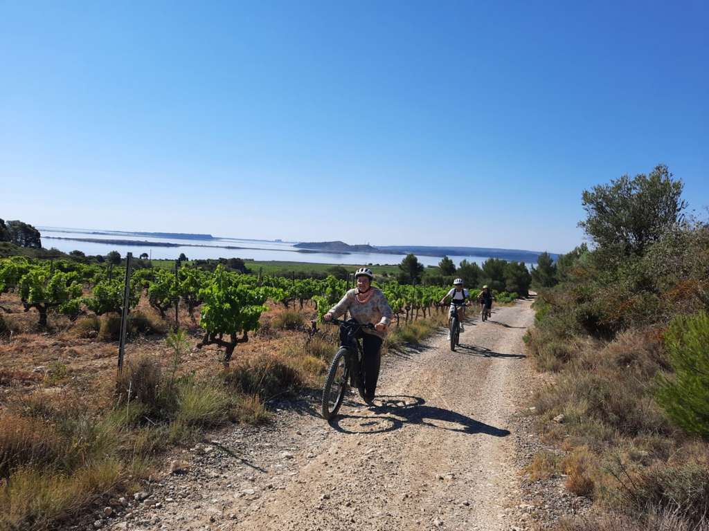 Languedoc VTT evasion Peyriac 