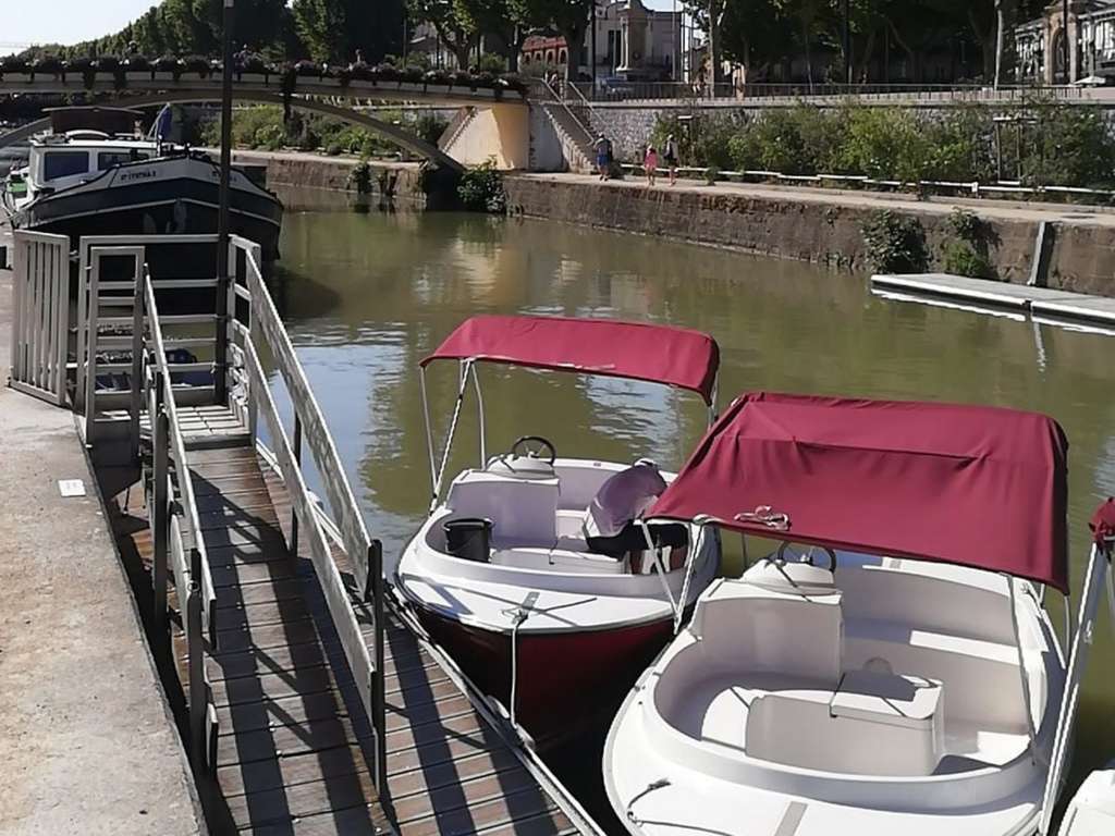 PETITS BATEAUX DE NARBONNE