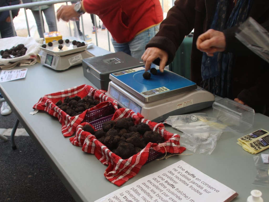 Marché aux truffes