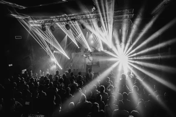 FESTIVAL GRAVATS & DÉCIBELS