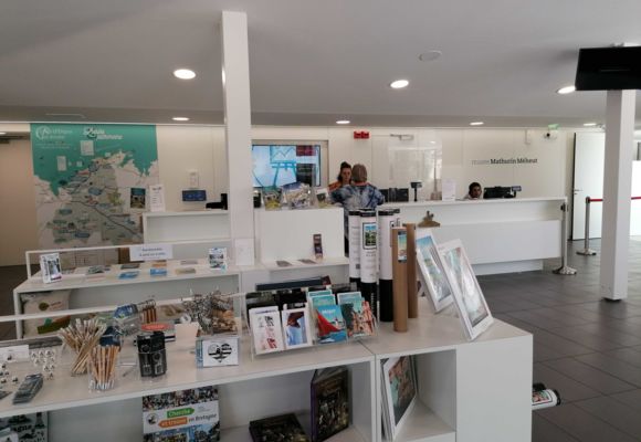 Accueil du Musée, Office de Tourisme et Haras National