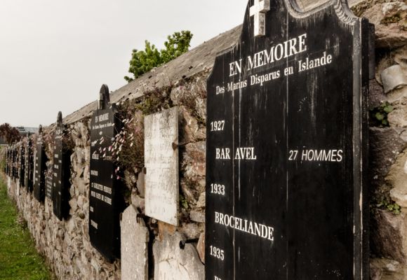 Le Mur des Disparus en Mer