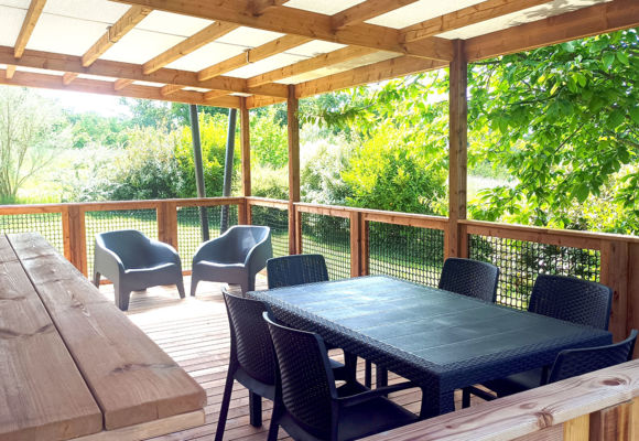 Vue de l'une des terrasses de chalet Jacaranda