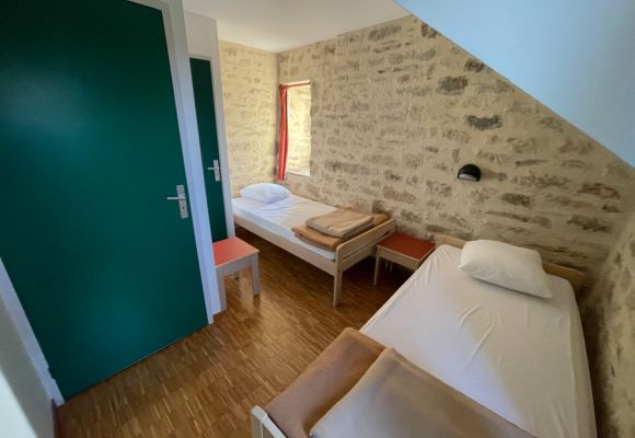 Location vacances_Gîte Hostel_Ty Bihui_chambre 2 personnes_Pluméliau-Bieuzy_Vallée du Blavet