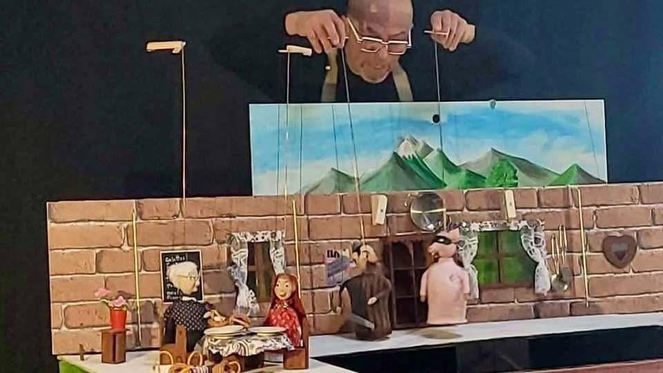 Spectacle de marionnettes : le petit Chaperon Rouge -2-
