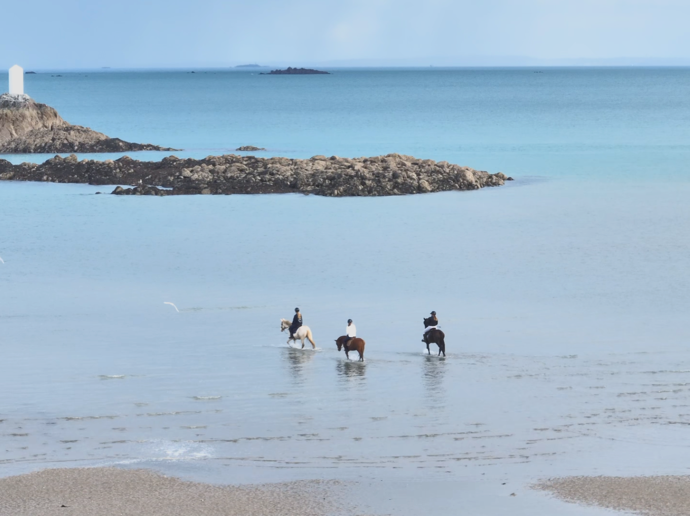 Balade à cheval au départ du Manoir La Ville Durand