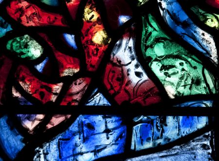 Chapelle du Saillant avec vitraux de Marc Chagall_4