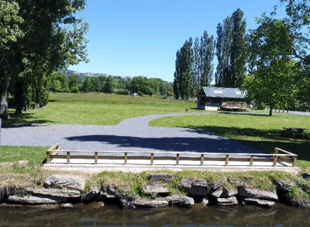 Aire camping-car park d'Allassac_2