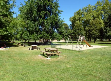 Aire camping-car park d'Allassac_3