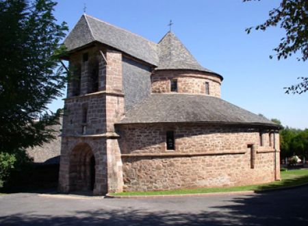 Eglise en rotonde de Saint-Bonnet-Larivière_1