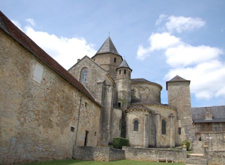 Eglise romane de Saint-Robert_2