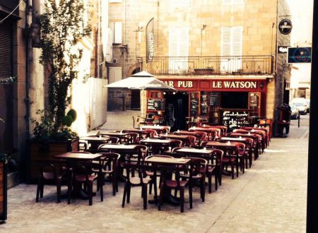 Le Watson Pub_1