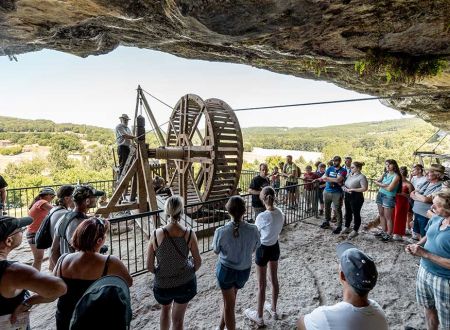 Visite guidée - La Roque Saint-Christophe à Peyzac le Moustier