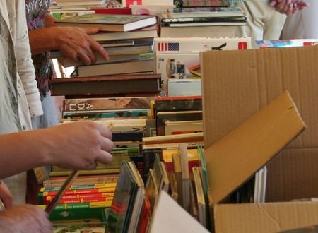 flea-market-2390020_640