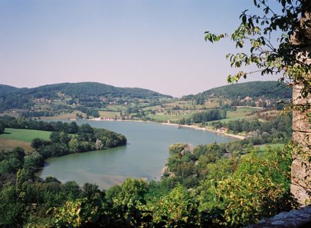 Aire d'accueil de camping-cars du lac du Causse_1