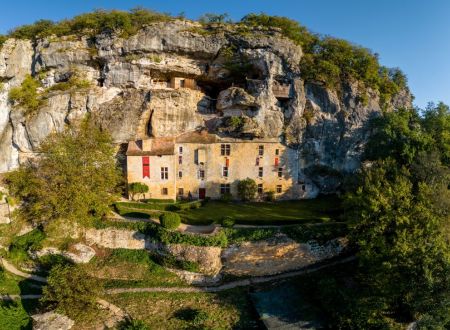 Tursac Maison forte de Reignac (31)