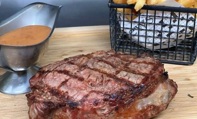 La porte de Vîs Tchapias