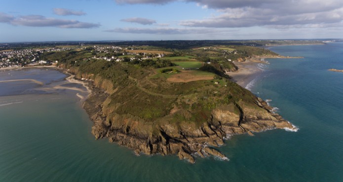 pointe du roselier_vue du ciel, Eole Photo Film / V. Lessirard