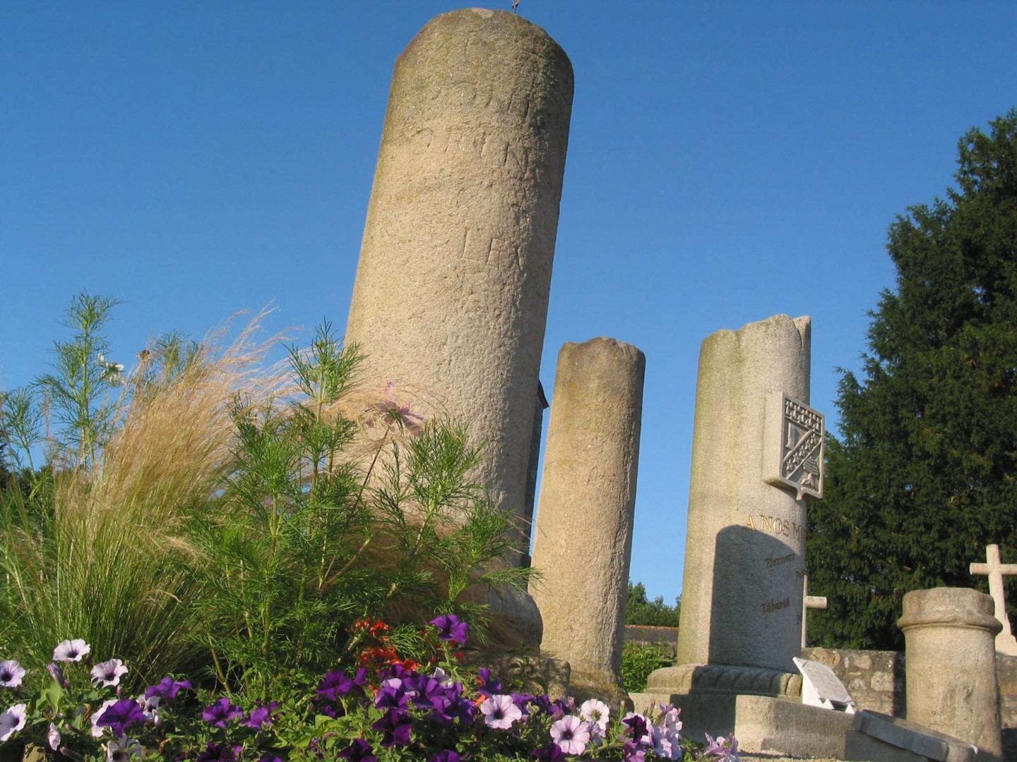 Saint-Méloir des Bois - Colonnes - CPRB