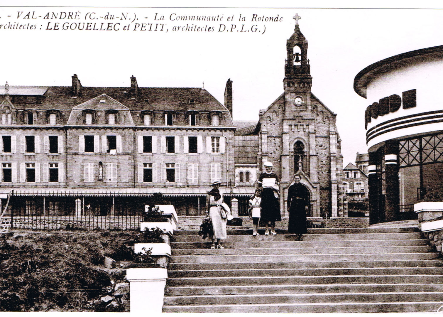 1934 le Casino la Chapelle et la Communauté