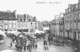 marché du samedi PLANCOËT (vieille carte postale)