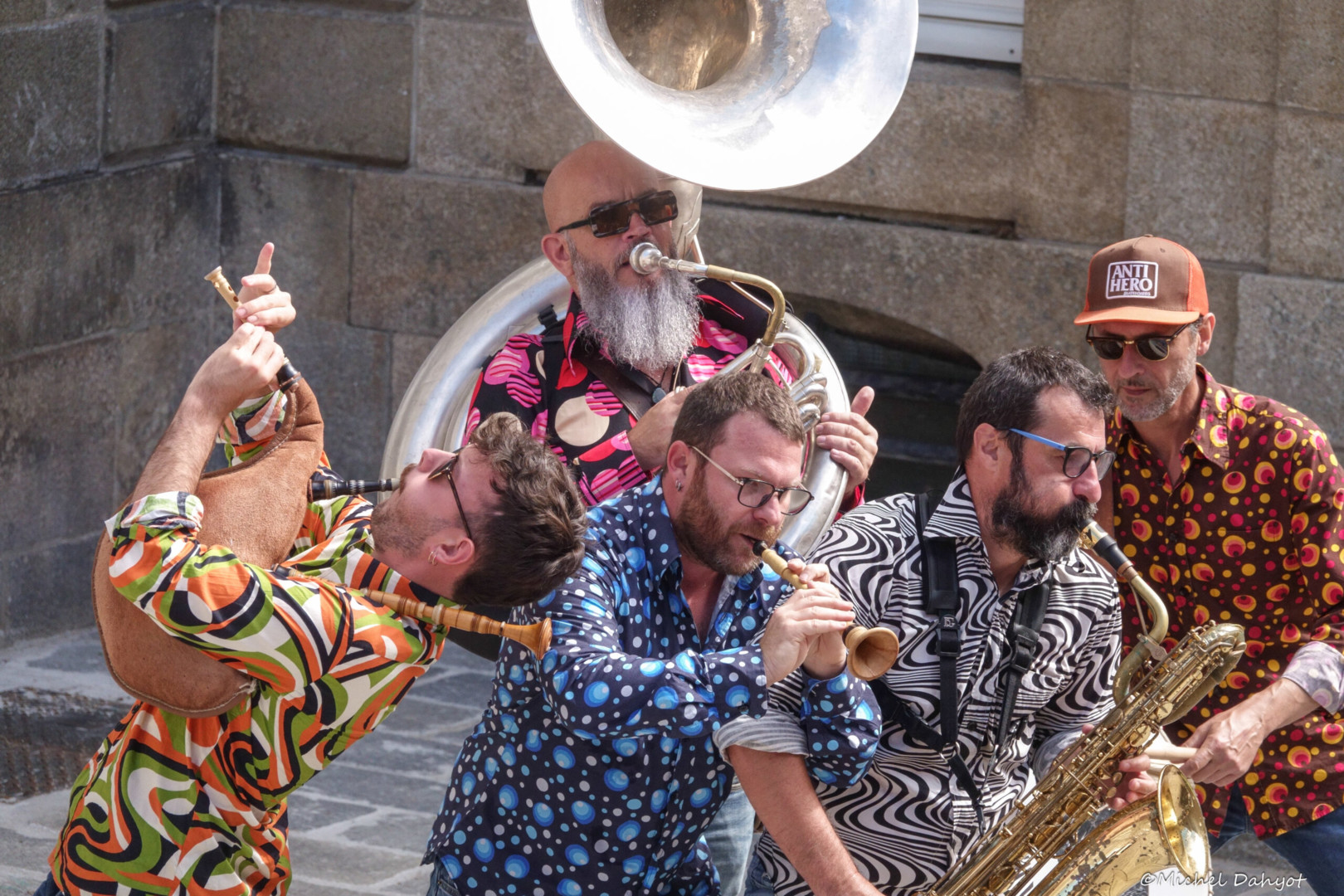 ClliQ : Fanfare à Danser
