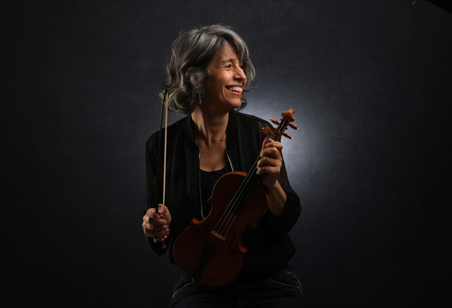 Concert-3-Amandine-Beyer-6-c-Oscar-Vazquez-1536x1048