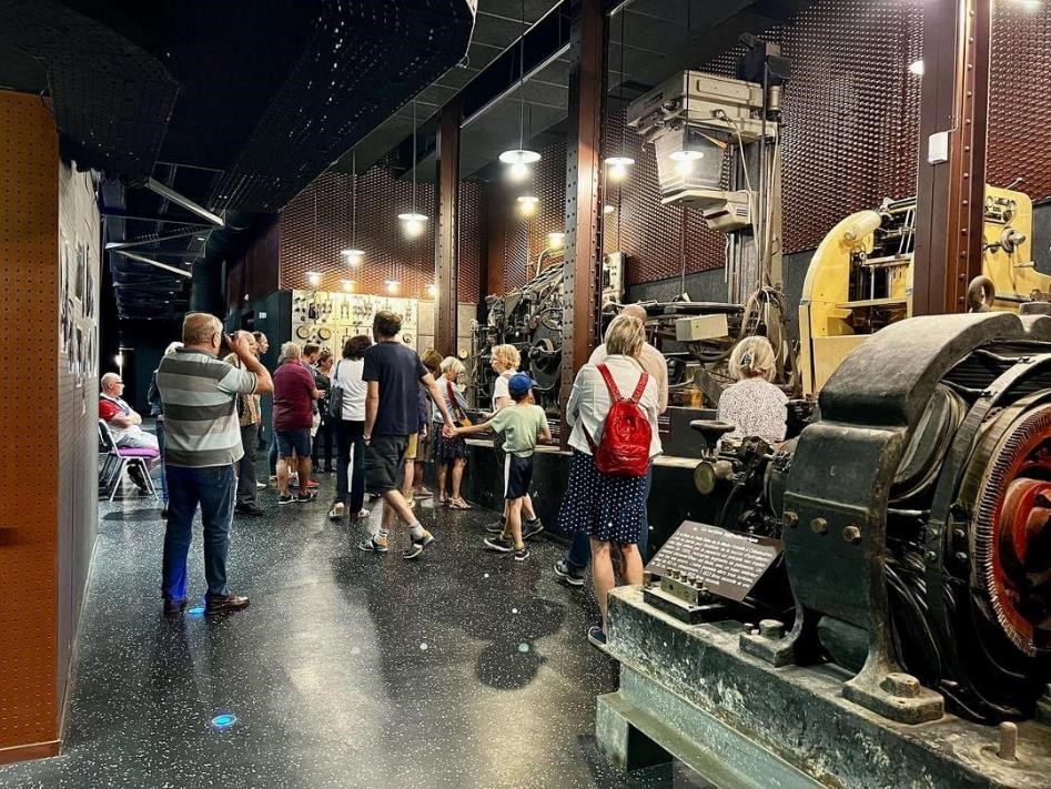 Salle des machines Le Petit Écho de la Mode