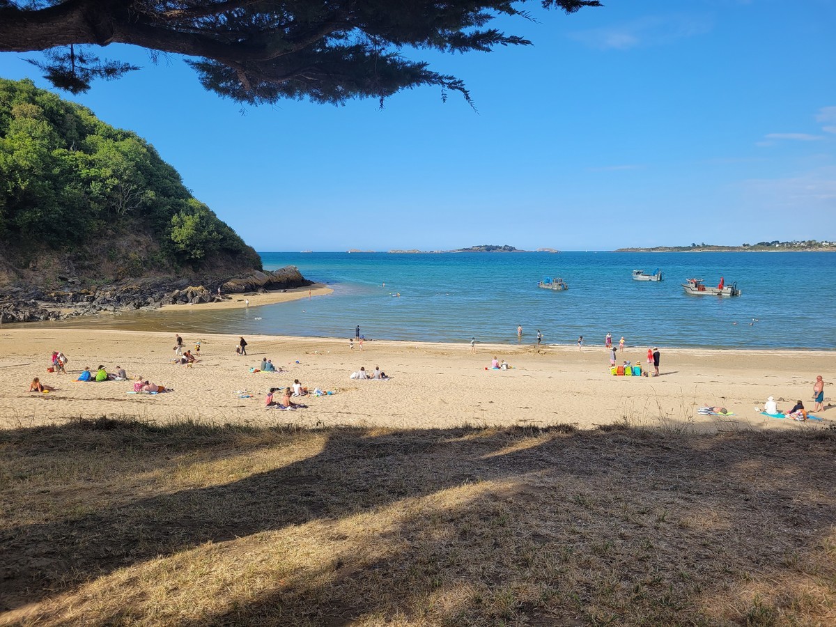 plage-4vaulx-ombragee