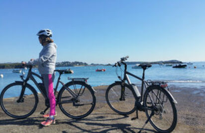 Les vélos de la Baie sur la Côte de Granit Rose sortie nocturne