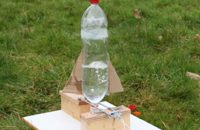 Atelier fusée à eau