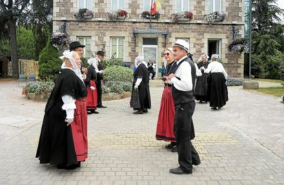 Lanvollon en danse - Spectacle de danses bretonnes & fest-noz