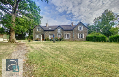 Maison - 242 m2 - Plenee Jugon