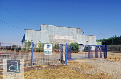 Local industriel - 1000 m2 - Tremeur