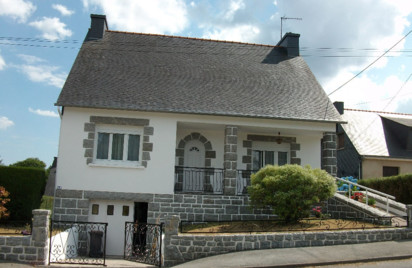 Maison - 90 m2 - Rostrenen